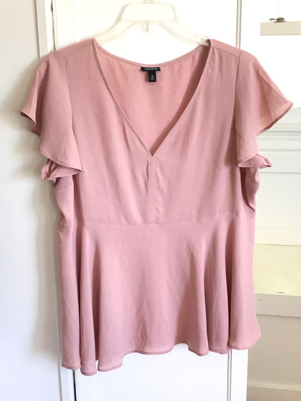 TORRID Babydoll Blouse Blush Pink Flutter Sleeves Women’s Plus Size 0X - 1X